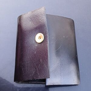 Buxton key ring holder